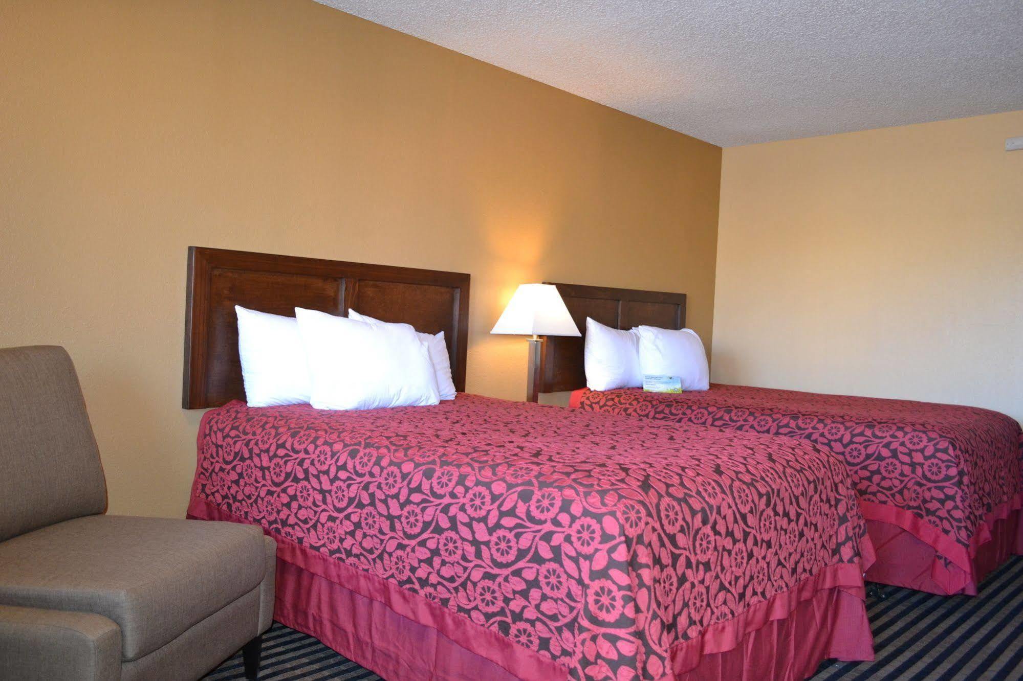 Days Inn Spokane Exterior foto